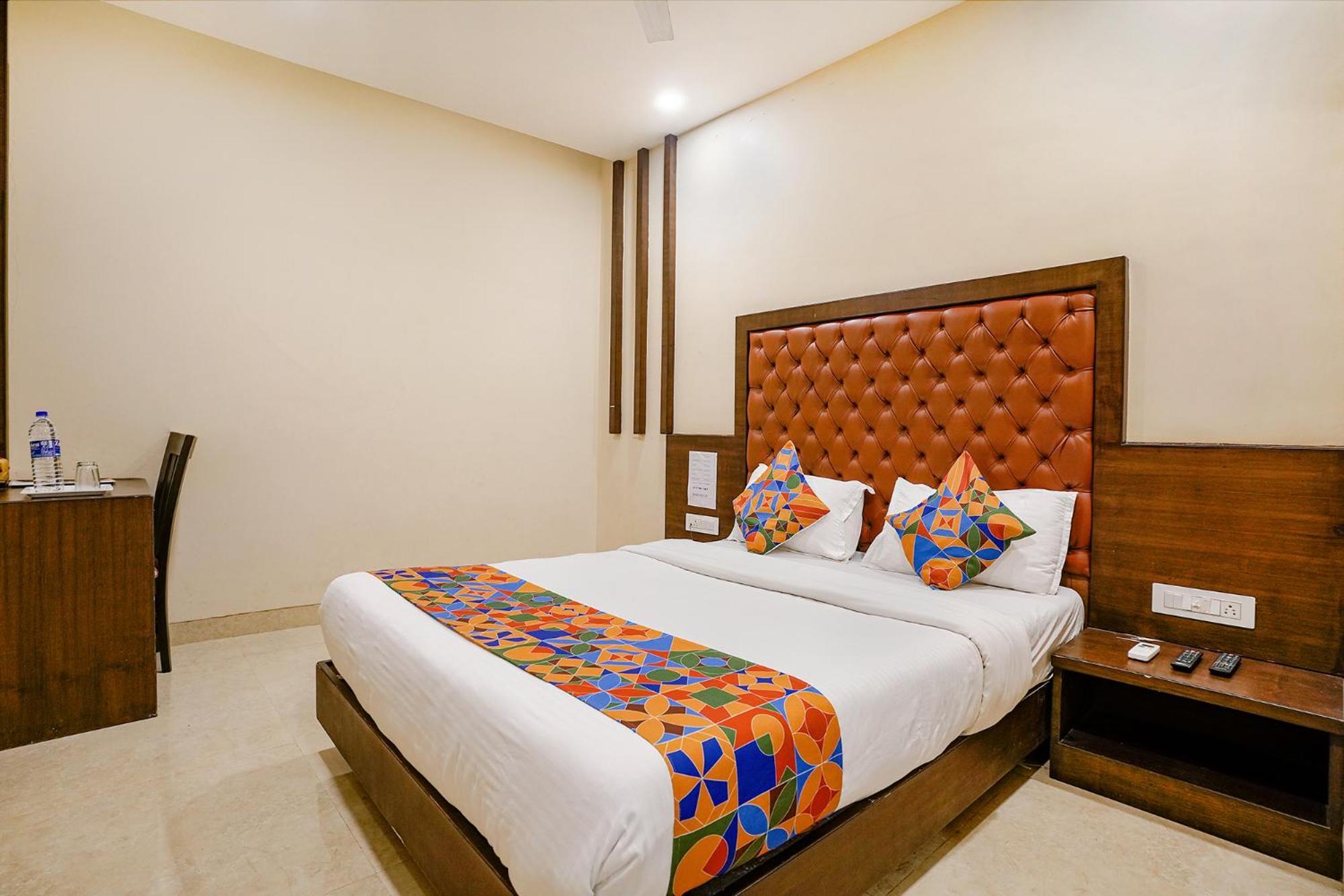 Fabhotel Vertigo Suites - Nr Bkc Мумбай Екстериор снимка