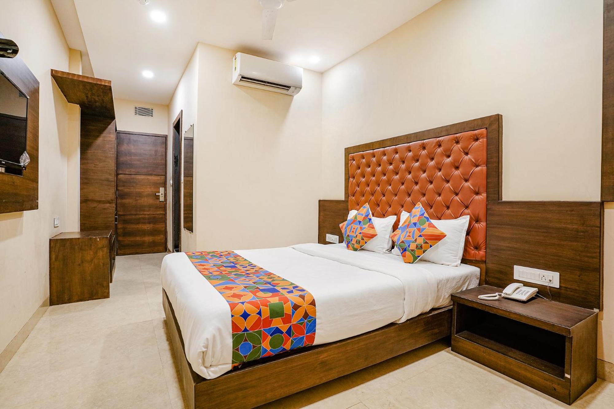 Fabhotel Vertigo Suites - Nr Bkc Мумбай Екстериор снимка